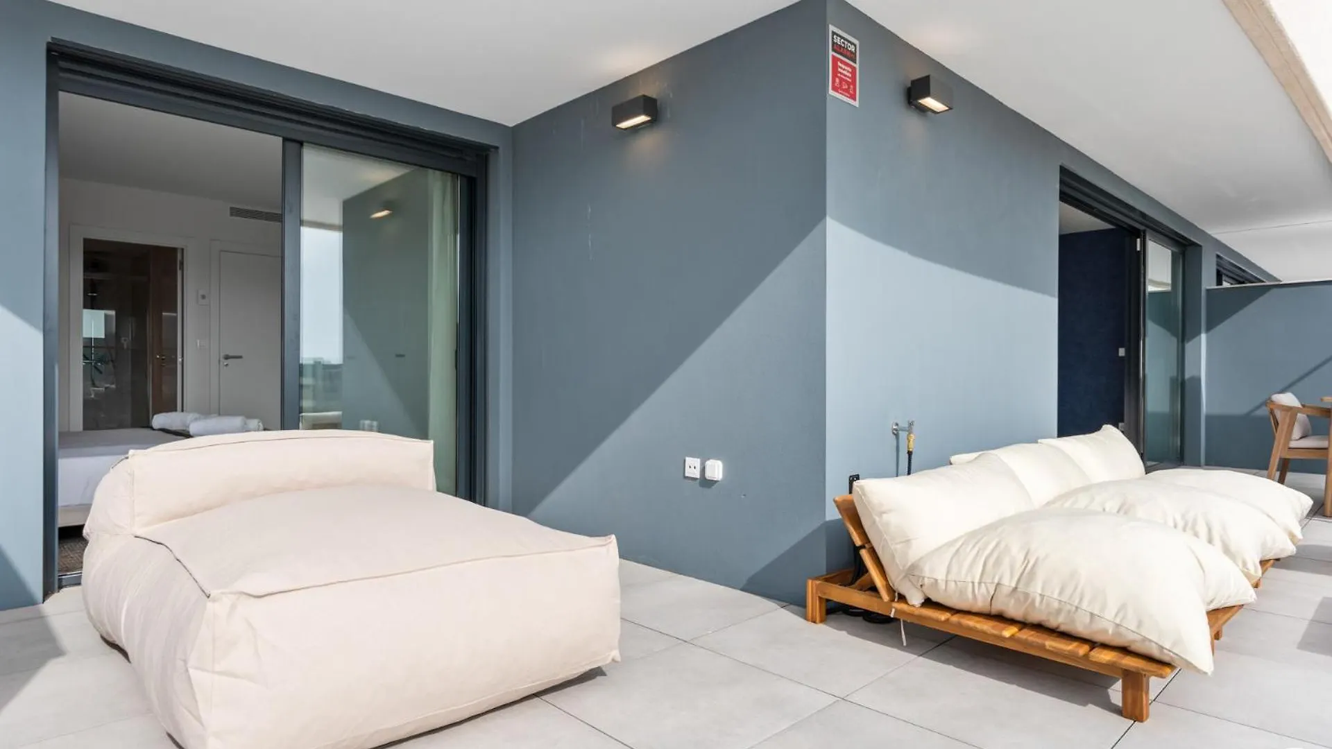 Apartment Vivi Homes - Eros Luxury, Pool, Sauna, Gym & Terrace Estepona Spain